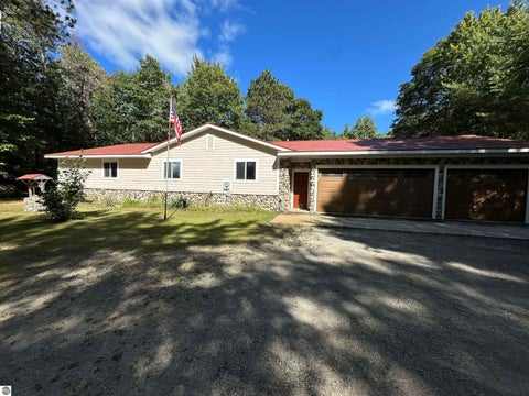 Photo of 11929 NE Lake Valley Road, Kalkaska, MI 49646 (MLS # 1951635)