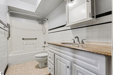 Tiny photo for 4820 W Lincoln Road, Alma, MI 48801 (MLS # 1942536)