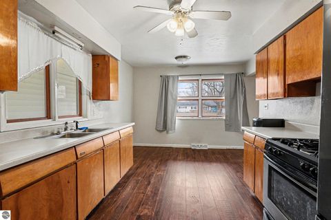 Tiny photo for 4820 W Lincoln Road, Alma, MI 48801 (MLS # 1942536)