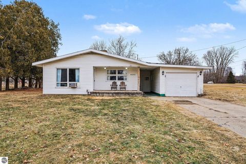 Tiny photo for 4820 W Lincoln Road, Alma, MI 48801 (MLS # 1942536)