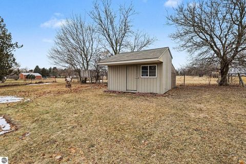 Tiny photo for 4820 W Lincoln Road, Alma, MI 48801 (MLS # 1942536)