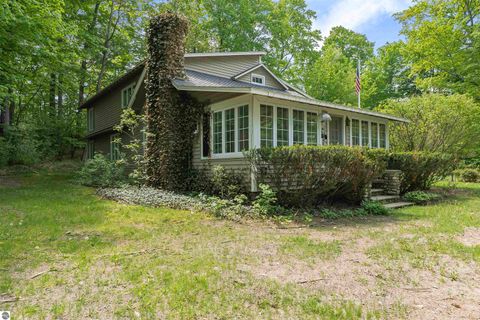 Tiny photo for 737 S Stony Point Road, Suttons Bay, MI 49682 (MLS # 1947248)