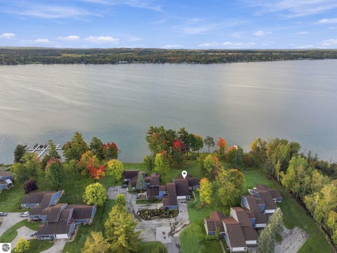 Tiny photo for 107 North Shore Drive #4, Cadillac, MI 49601 (MLS # 1951264)