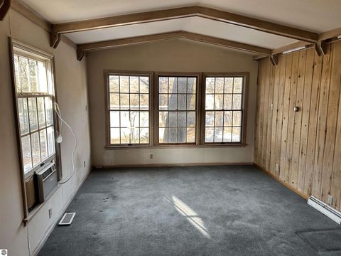 Tiny photo for 921 Washington Street, Traverse City, MI 49686 (MLS # 1941732)