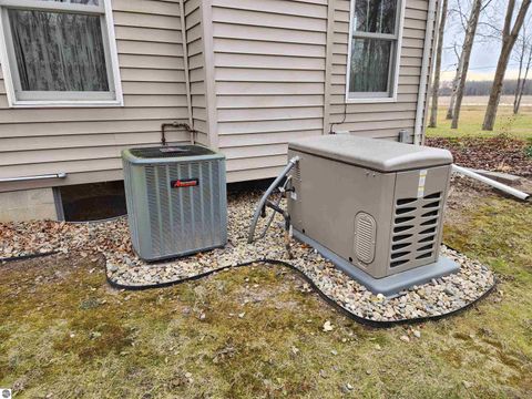 Tiny photo for 3400 N Sturgeon Road, Midland, MI 48640 (MLS # 1940918)