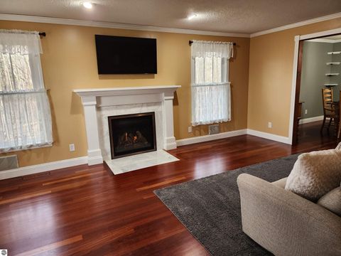 Tiny photo for 3400 N Sturgeon Road, Midland, MI 48640 (MLS # 1940918)