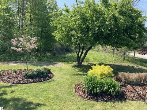 Tiny photo for 3400 N Sturgeon Road, Midland, MI 48640 (MLS # 1940918)