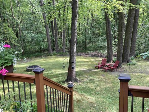 Tiny photo for 3400 N Sturgeon Road, Midland, MI 48640 (MLS # 1940918)