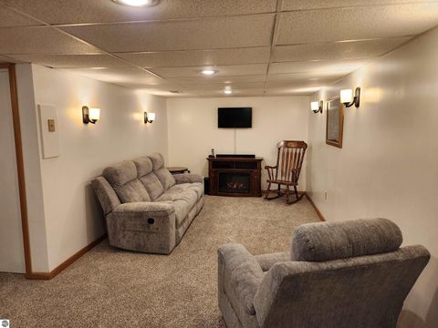 Tiny photo for 3400 N Sturgeon Road, Midland, MI 48640 (MLS # 1940918)