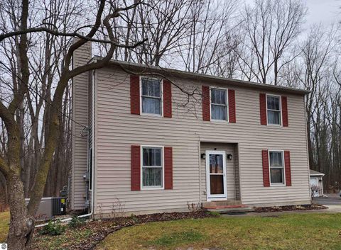 Tiny photo for 3400 N Sturgeon Road, Midland, MI 48640 (MLS # 1940918)