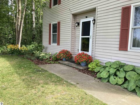 Tiny photo for 3400 N Sturgeon Road, Midland, MI 48640 (MLS # 1940918)