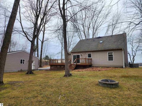 Tiny photo for 3400 N Sturgeon Road, Midland, MI 48640 (MLS # 1940918)
