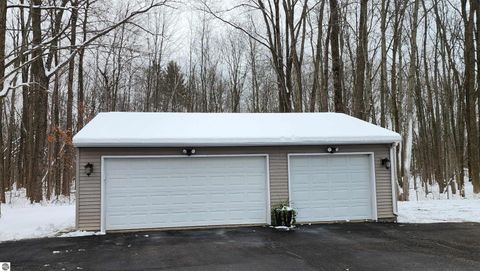 Tiny photo for 3400 N Sturgeon Road, Midland, MI 48640 (MLS # 1940918)