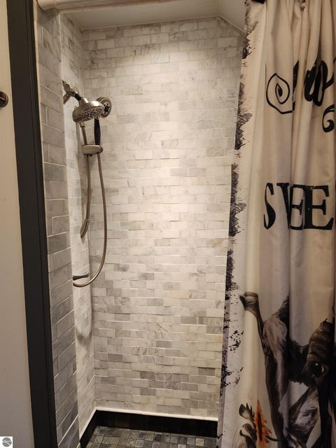 Tiny photo for 3400 N Sturgeon Road, Midland, MI 48640 (MLS # 1940918)