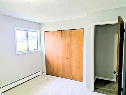 Tiny photo for 303 Elizabeth Street, Alma, MI 48801 (MLS # 1942427)