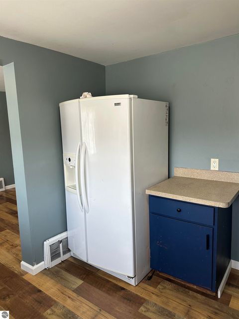 Tiny photo for 413 W 4th Street, Pinconning, MI 48650 (MLS # 1943294)