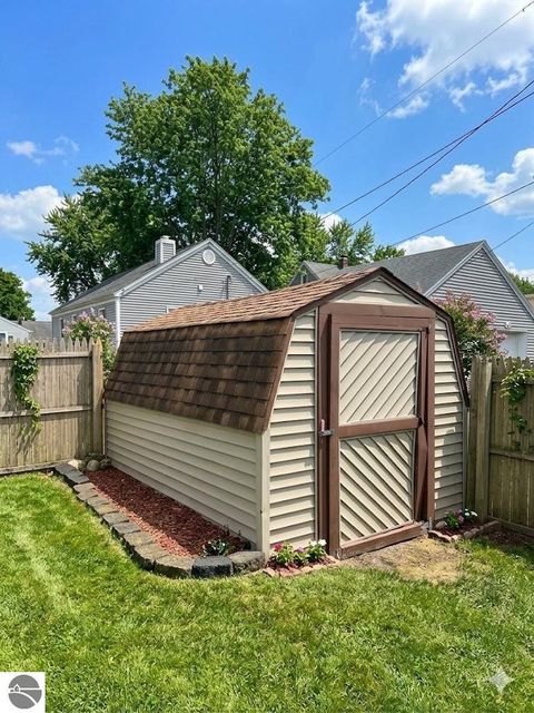 Tiny photo for 413 W 4th Street, Pinconning, MI 48650 (MLS # 1943294)