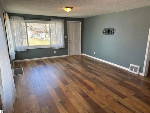 Tiny photo for 413 W 4th Street, Pinconning, MI 48650 (MLS # 1943294)