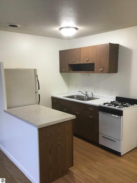 Tiny photo for 1019 E Broadway Street, Mt Pleasant, MI 48858 (MLS # 1946983)