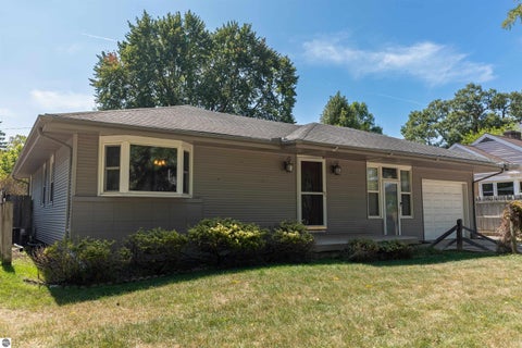 Photo of 2016 Center Avenue, Bay City, MI 48708 (MLS # 1950932)