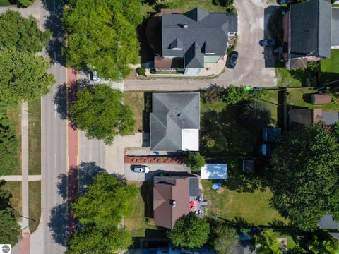 Tiny photo for 2016 Center Avenue, Bay City, MI 48708 (MLS # 1950932)