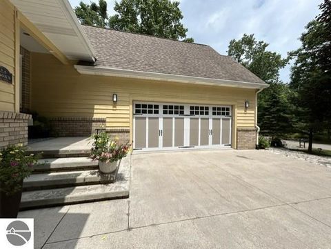 Tiny photo for 7021 Lakewood Drive, Oscoda, MI 48750 (MLS # 1947439)