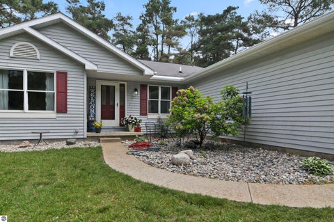 Tiny photo for 8150 Carriage Lane, Canadian Lakes, MI 49346 (MLS # 1947099)