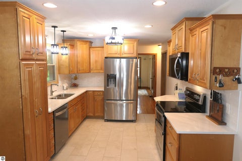Tiny photo for 210 Pineview Drive, Alma, MI 48801 (MLS # 1951580)
