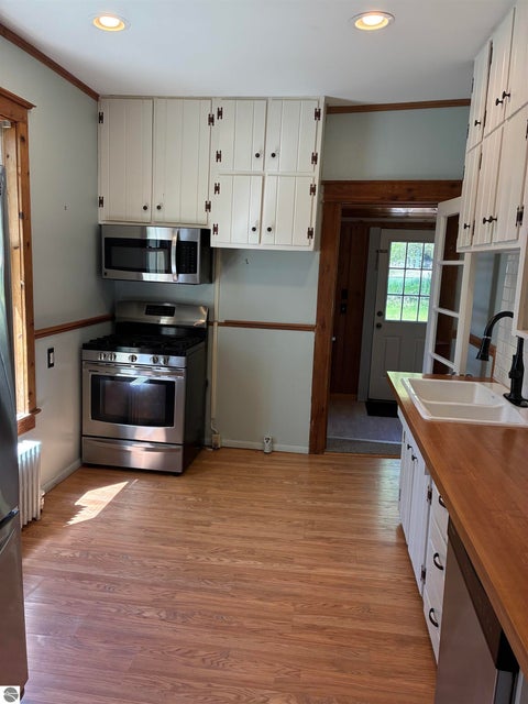 Tiny photo for 407 N Bridge Brg, Bellaire, MI 49615 (MLS # 1946011)