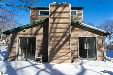 Tiny photo for 8555 11 Mile Road, Evart, MI 49631 (MLS # 1943021)