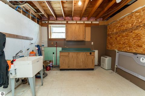 Tiny photo for 8555 11 Mile Road, Evart, MI 49631 (MLS # 1943021)