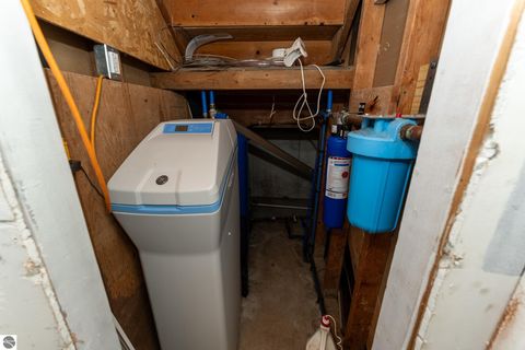 Tiny photo for 8555 11 Mile Road, Evart, MI 49631 (MLS # 1943021)