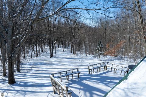 Tiny photo for 8555 11 Mile Road, Evart, MI 49631 (MLS # 1943021)