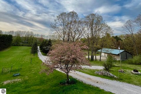 Tiny photo for 8555 11 Mile Road, Evart, MI 49631 (MLS # 1943021)