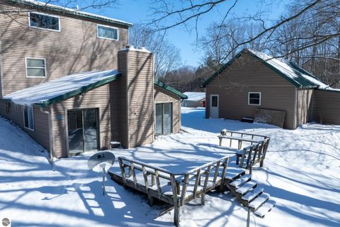 Tiny photo for 8555 11 Mile Road, Evart, MI 49631 (MLS # 1943021)