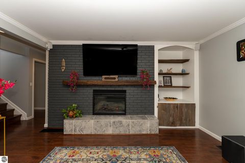 Tiny photo for 8555 11 Mile Road, Evart, MI 49631 (MLS # 1943021)