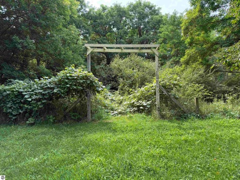 Tiny photo for 9010 E Edgar Road, Vestaburg, MI 48891 (MLS # 1949368)