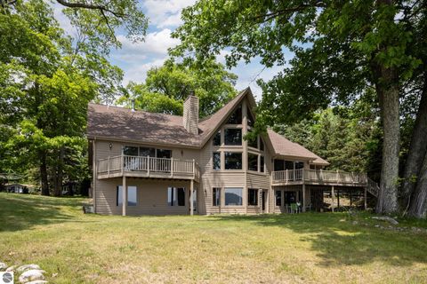 Photo of 7953 S Glen Lake Road, Glen Arbor, MI 49636 (MLS # 1947576)