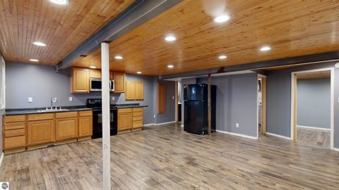 Tiny photo for 1524 Ridge, Mt Pleasant, MI 48858 (MLS # 1943579)