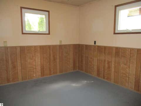 Tiny photo for 601 N River Avenue, Alma, MI 48801 (MLS # 1949427)