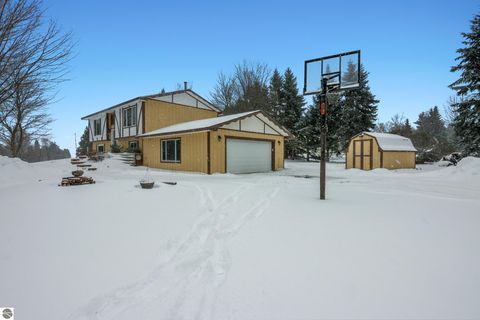Photo of 11951 Cabin Lane, Rapid City, MI 49676 (MLS # 1941757)