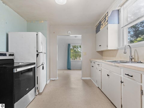 Tiny photo for 409 E Harris Street, Cadillac, MI 49601 (MLS # 1949545)