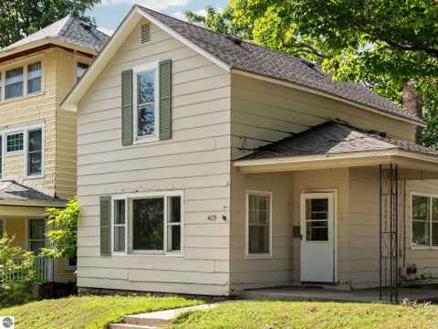 Tiny photo for 409 E Harris Street, Cadillac, MI 49601 (MLS # 1949545)