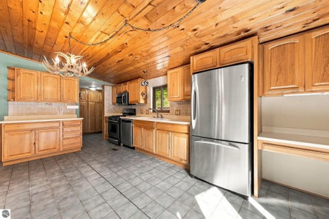 Tiny photo for 451 W 18 Road, Mesick, MI 49668 (MLS # 1951089)