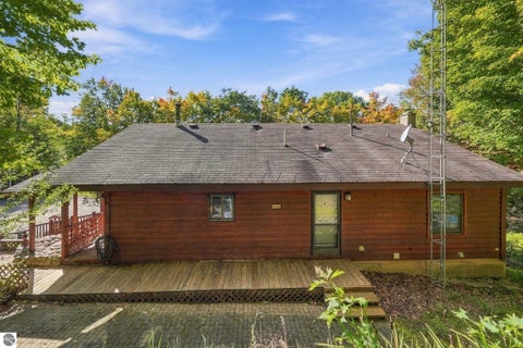 Tiny photo for 451 W 18 Road, Mesick, MI 49668 (MLS # 1951089)