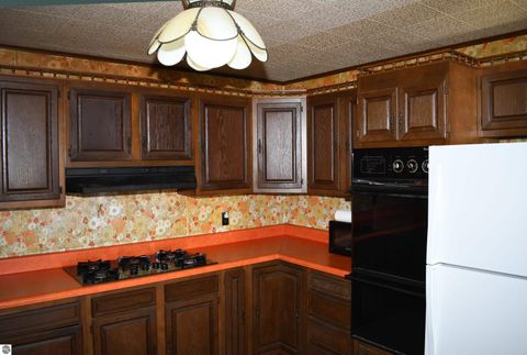 Tiny photo for 1197 S Bay Drive, Tawas City, MI 48763 (MLS # 1942895)