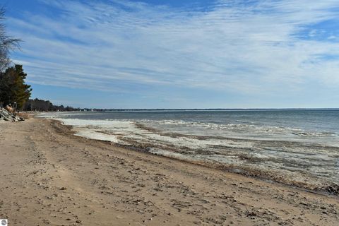 Tiny photo for 1197 S Bay Drive, Tawas City, MI 48763 (MLS # 1942895)