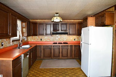 Tiny photo for 1197 S Bay Drive, Tawas City, MI 48763 (MLS # 1942895)