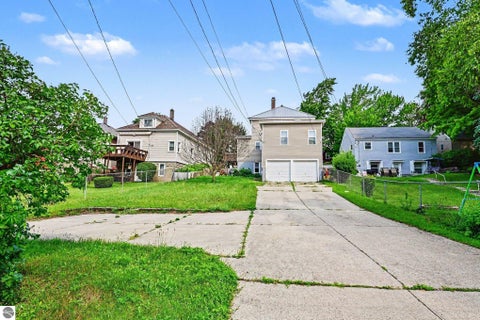 Tiny photo for 430 E Bremer Street, Cadillac, MI 49601 (MLS # 1948365)