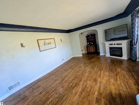 Tiny photo for 317 Midland Road, Auburn, MI 48611 (MLS # 1951034)